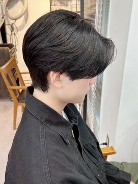 ネオリーブ クーロ メゾン 横浜(Neolive curro Maison) 韓国マッシュセンターパート×黒髪フェザーパーマMEN’S HAIR