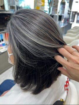 ル サロン リーカ 高見ノ里駅前本店(Le’Salon RYiCA) カット カラー ハイライト