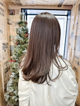 シック(Chic) ミルクティーアッシュミルクベージュハイトーンカラーうる艶髪