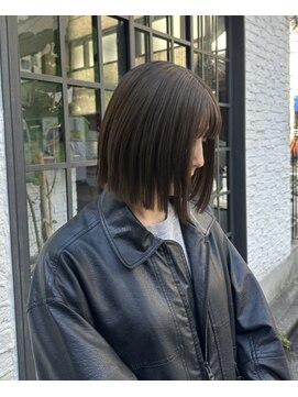 ネウィ 八王子(newi) ぱつっとボブ