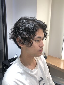 モッズ ヘア メン 中野店(mod's hair men) くせ毛を活かすセンターパート