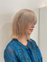 サクラ オモテサンドウ(SAKURA)&nbsp;ホワイトベージュ×結べるボブ