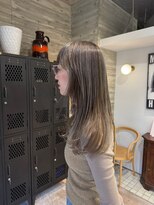 ヲタク(wotaku.)&nbsp;ハイライトカラーグレージュブリーチカラーケアブリーチ髪質改善