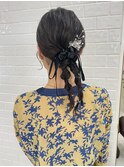 個性派ポニー×ヘアアレンジ