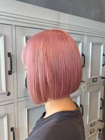 エスケープ トゥ ボナ(ESCAPE to bona.)&nbsp;ハイトーンならではのピュアな透明感で魅了する◎ドーリーボブ