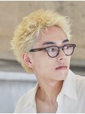 仙台刈り上げないスパイキーショートハイトーンブリーチカラー