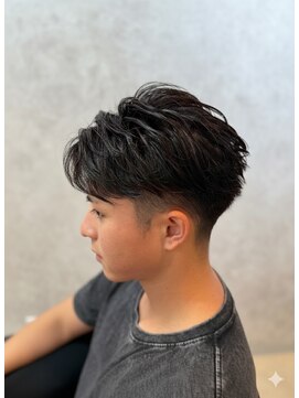 ラルス(Larus) MEN’S HAIR/波巻ツイストスパイラル/フェザーパーマ/本八幡