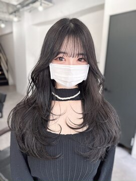 キティー サカエ(kiti SAKAE) グレージュ/レイヤーカット/ハッシュカット/オリーブベージュ/栄