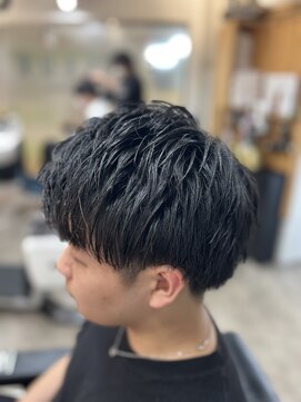 フリゼーア 川西店(FRISEUR) アップバング