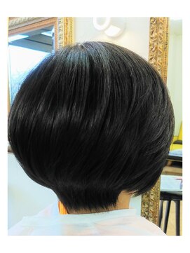 ヘアー リ ミックス(HAIR Re-MIX) グラデーションボブベース・ナチュラルショートスタイル♪