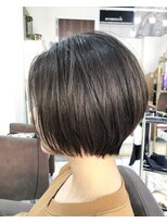 ナイン 麻布十番(NINE)&nbsp;ショコラブラウンで柔らかいショートボブ☆