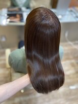 プラグ(Plug)&nbsp;髪質改善ミネコラ美髪ロングカーキブラウンツヤ感20代30代40代