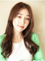 エーツーフリーダム(AA.FREEDOM)&nbsp;大人可愛い小顔前髪センターパートふんわりカールロング