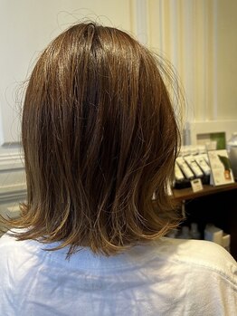 トルシュ ヘアーワークス(TORChe Hair Works)の写真/《大人女性に人気のサロン》落ち着いた雰囲気の店内と丁寧なカウンセリングで、上質なサロンタイムを♪