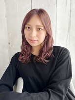 ヘアメイク ナル(hair make nalu)&nbsp;ツヤ感ピンクのミックスカール