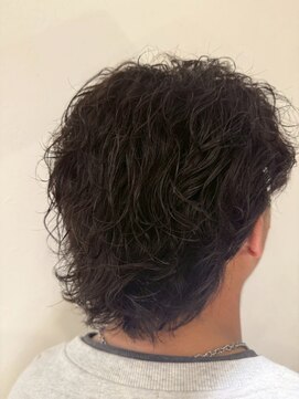 エヌアンドエー 春日部東口店(hair shop N&A) ふんわりした優しい印象引き出すスパイラルパーマ/ツーブロック