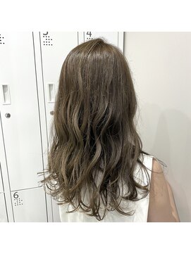 エイト 北千住店(EIGHT) オリーブベージュ