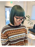 個性派ハイトーンボブ