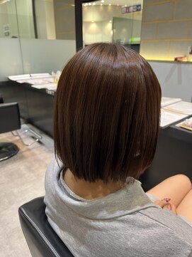 アヴァンス アリオ鳳店(AVANCE) 切りっぱなしボブ×髪質改善