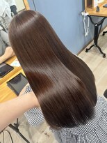 ルル 宇都宮(Loulou) 艶髪ストレート×チョコレートブラウン×FARJUAトリートメント