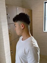 コンティバイミラートーク(CONTY by MIRROR TALK) フェードメンズカット