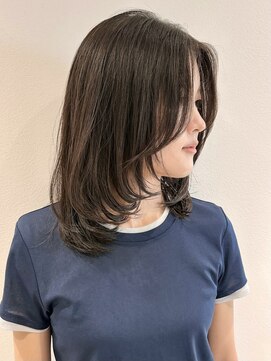 ラミエバイメルト 下北沢(lamie by melt) ミディアムレイヤーボブ顔周りカットオリーブベージュ韓国下北沢
