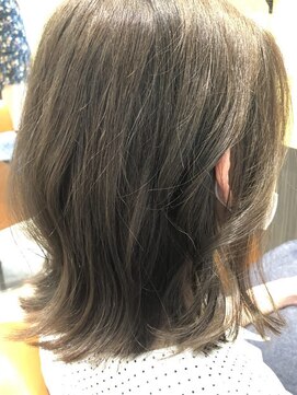 スリービープラス(3beplus) 大人っぽい外ハネボブスタイル