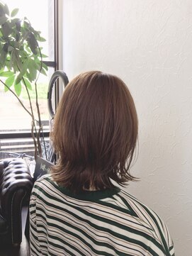 アールトゥーヘアー(art To Hair) ベージュカラーボブ