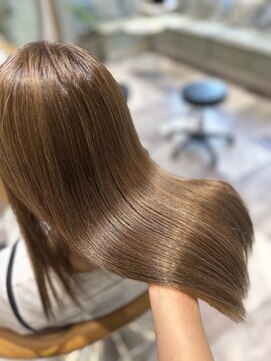 ロンド ロビン 栄(Lond robin) 【Lond robin】清水 美冴 艶髪/艶カラー/酸性縮毛矯正/髪質改善