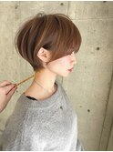 20代30代ひし形クビレ前下がり小顔スウィングショート