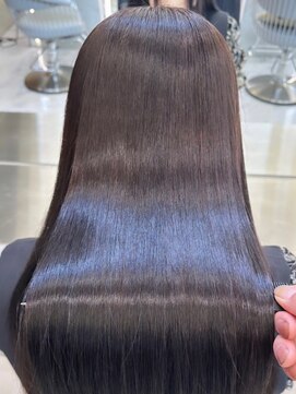 ロンドルーチェ 心斎橋(Lond luce) ダークアッシュ/ミディアムレイヤーカット［髪質改善/縮毛矯正］