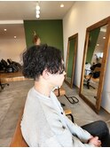 センターパート×スパイラルパーマ