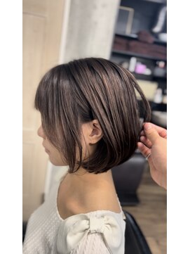 シエスタ バイ アンブルリュクス(siesta by amble luxe) 収まりの良いボブレイヤー♪