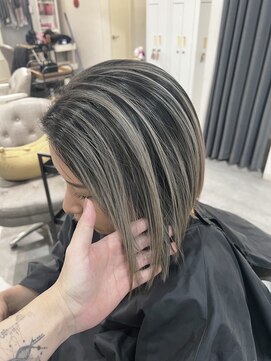 ピヨン 心斎橋(piLLon) 黒髪/ボブルフ/ネビージュ/小顔/ワンレン/髪質改善/