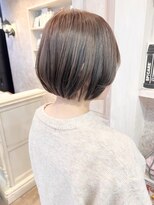 キャアリー(Caary)&nbsp;福山Caaryナチュラルふんわり丸みショートボブ髪質改善艶髪ボブ