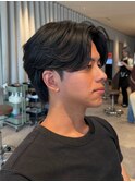 黒髪毛流れセンターパートパーマニュアンスパーマメンズヘア