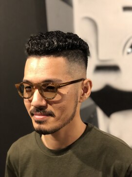 バーバーショップ レガロ(REGALO) パーマ&スキンフェード