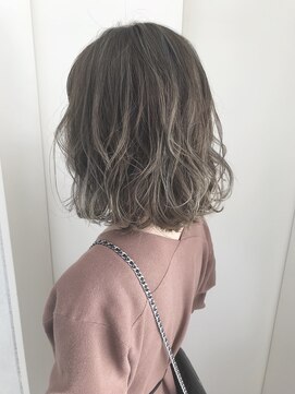 ヘアーデザイン シュシュ(hair design Chou Chou by Yone) 透け感ハイライト&オリーブグレージュ♪