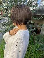 トルネード(TORNADO)&nbsp;シアーグレージュハイライトショート