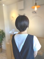 ハッコ(hacco) まとまり感ツヤショート/ニュアンスカラー/ヘルシースタイル