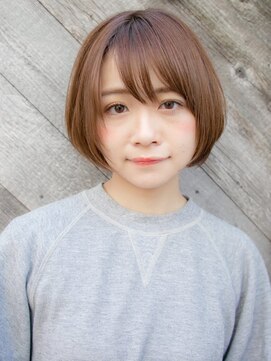 ルティア(Lutia) ふんわり丸みショート