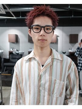 ピア ヤクイン(Pia Yakuin) スパイキーショート　レッドカラー　ハイトーンカラー