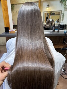 リリアン(Ririan) 【橋本】うる髪フルカラー+自社製品髪質改善トリートメント