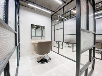 トッカ 天王寺店(tocca)の写真/「人目を気にせず、あなただけの完全個室で叶う理想のスタイルと癒しのひととき。」