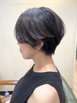 オーストヘアジジ(Aust hair Gigi) 大人ショート
