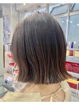 レンジシキチジョウジ (RENJISHI KICHIJOJI) 吉祥寺切りっぱなしボブワンレン外はねレイヤーショート20代