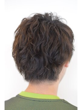 アイコン トゥーグランノール(EIKON to grand nord) メンズパーマ