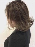 外ハネワンカールミディアムボブレイヤー