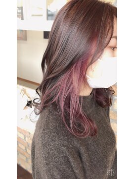 ココロヘアー 中島店(Cocolo hair) インナーカラー｜ヴァイオレットピンク/レイヤー/20代/30代/40代