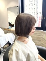 リーオオサカ(Lee Osaka) ニュアンスカラー ボブ/kana